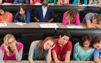 Lùi giờ vào lớp giúp sinh viên học tốt hơn