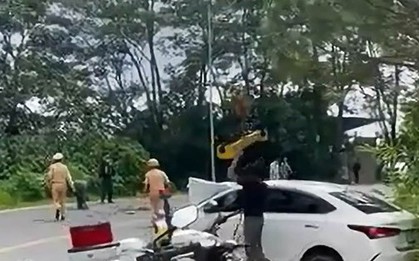 Liên tiếp 2 vụ tai nạn trên đèo Mimosa, một ô tô bốc cháy