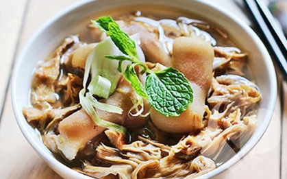 Người đàn ông sút cân, đầy bụng, không ngờ "thủ phạm" là món đã ăn cách đây 6 tháng
