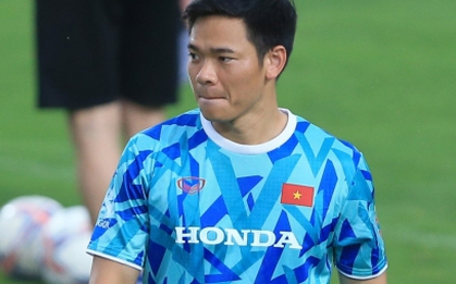 Thủ môn Nguyên Mạnh chia tay tuyển Việt Nam