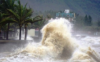 Bão số 1 giật cấp 12, cách Móng Cái 70km, miền Bắc mưa lớn từ trưa nay