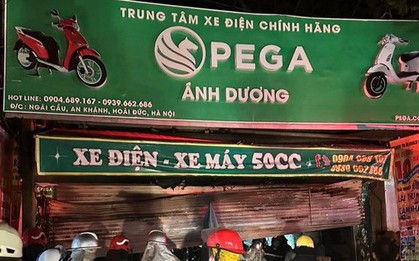 Hà Nội: Cháy cửa hàng kinh doanh xe máy điện, 3 người trong gia đình tử vong