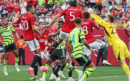 Arsenal gục ngã trước Man United tại sân MetLife 80.000 khán giả