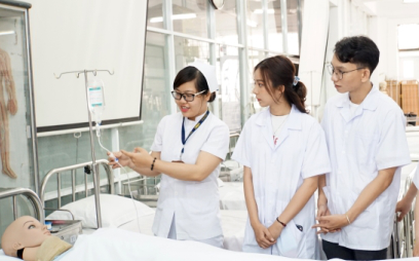 Điểm sàn Đại học Y Hà Nội năm 2023 cao nhất 23,5 điểm