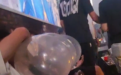 Hít bóng cười suốt 1 tháng, nam thanh niên bị tổn thương đa dây thần kinh