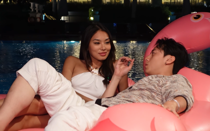 Khoảnh khắc "tán tỉnh" nhau tình bể bình của Rocker Nguyễn và Thảo Nhi Lê