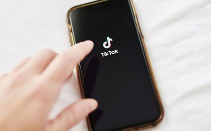 Mệt mỏi vì TikTok đề xuất nhiều video dán nhãn " Nội dung nhạy cảm", đây là cách khiến chúng biến mất vĩnh viễn