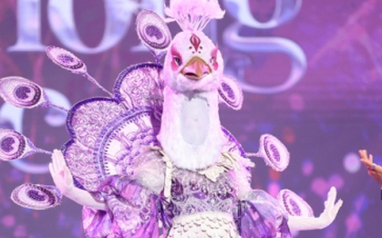 Bạch Khổng Tước Hoàng Mỹ An: Kiện tướng dance sport, con nuôi của nữ ca sĩ nghi là 1 mascot khác?