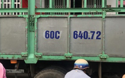 Tông vào đuôi xe tải đang đậu trên Quốc lộ 1, hai người tử vong