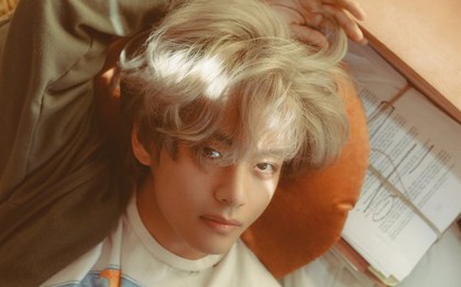 V (BTS) đứng đầu hàng loạt BXH với album solo đầu tay