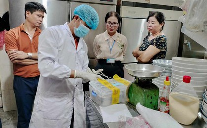 91 người ngộ độc sau ăn bánh mì nổi tiếng nhất Hội An: Sở Y tế Quảng Nam thông tin vụ việc