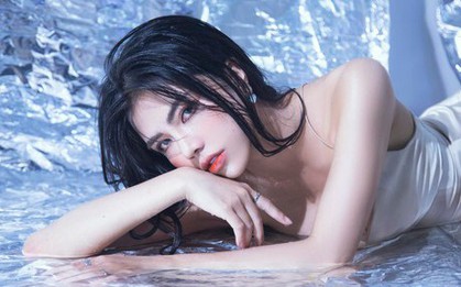 Mai Dora tung thiệp cưới đậm chất Liên Minh Huyền Thoại, ngạo nghễ "bản thiết kế" hoành tráng chưa từng có!