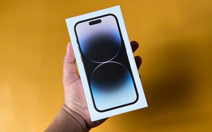 Giảm giá từ gần 30 triệu xuống còn 17 triệu: Vì sao mua iPhone Pro Max ở nơi đây năm nào cũng rẻ như thế?
