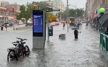 Cuộc sống người dân New York bị ảnh hưởng nặng nề vì lũ lụt
