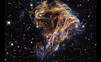 NASA: "Pháo hoa" rực sáng giữa vật thể đang lao vào dải Ngân Hà
