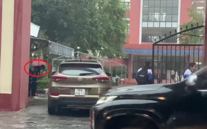 Thực hư việc học sinh đứng cổng trường cúi chào giáo viên trong mưa, rét ở Thanh Hóa