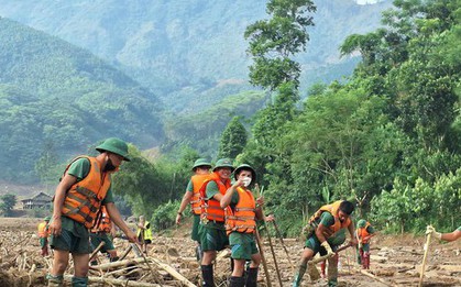 Vụ sạt lở khiến 60 người chết ở Làng Nủ: Dừng tìm kiếm, còn 7 người mất tích
