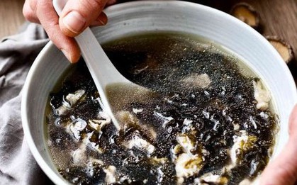 Món "đen như than" là báu vật dưỡng huyết, bổ máu, hạ đường huyết nhưng chỉ mắc 1 sai lầm khi ngâm có thể thành “thuốc độc”