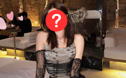 Cô dâu hào môn được chồng thiếu gia tặng ô tô tiền tỷ trong hôn lễ giờ ra sao?