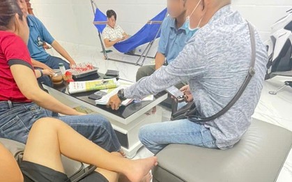 “Một tháng, chúng tôi bán được 40 nền đất, trong đó có nhóm nhà đầu tư mua buôn cả chục lô”