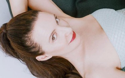 Sao phim "Sex and the city" tung clip hậu trường hài hước, hóa ra dùng sản phẩm này để dưỡng da
