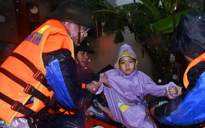 CẬP NHẬT: Tình hình ngập lụt nghiêm trọng ở Quảng Bình sáng nay