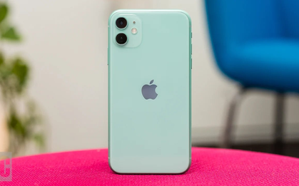 Apple vừa "khai tử" một sản phẩm tại Việt Nam: Giá 8 triệu, đây là iPhone rẻ nhất có thể mua chính hãng