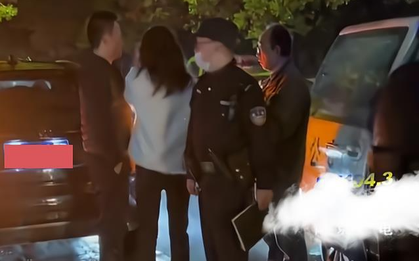 "Bắt quả tang" chồng đi ăn đêm với gái lạ, vợ làm náo loạn cả đường phố
