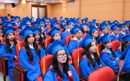 Lần đầu tiên, trường ĐH này của Việt Nam xếp chung bảng với ĐH Oxford: Tuổi đời hơn 1 thế kỷ, thi 9 điểm/môn vẫn chưa thể đỗ