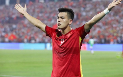 “Chảo lửa” thay sân Mỹ Đình ở AFF Cup: Đạt chuẩn châu Á, giữ 1 kỷ lục khó tin của bóng đá Việt Nam