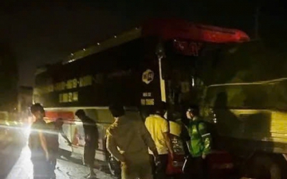 Tai nạn liên hoàn, Quốc lộ 5 ùn tắc kéo dài