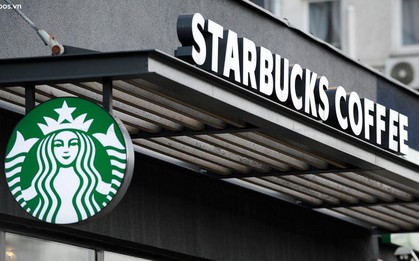 Starbucks bị hacker tấn công, phải dùng giấy bút chấm công