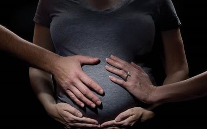 Mặt tối của ngành công nghiệp đẻ thuê ở Trung Quốc