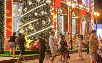 Top 1 nơi đón Giáng sinh sớm nhất TP.HCM: Là TTTM lớn bậc nhất, năm nào cũng trang trí hoành tráng