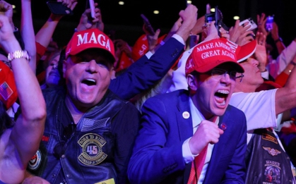 Nước Mỹ “không ngủ” với chiến thắng của ông Donald Trump