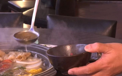 Người đàn ông 50 tuổi mắc ung thư dạ dày, bác sĩ cảnh báo 3 món ăn rất ngon nhưng đừng ăn nhiều!