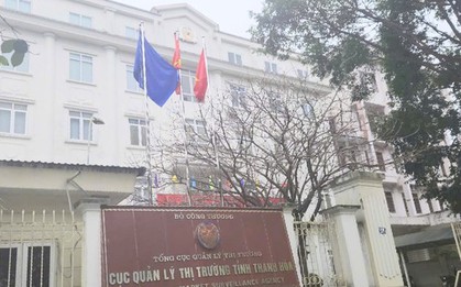 Thu hồi thẻ kiểm tra thị trường của Cục trưởng Cục Quản lý thị trường Thanh Hóa