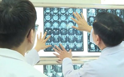 Đột ngột mù 2 mắt vì biến chứng nguy hiểm của bệnh lý này