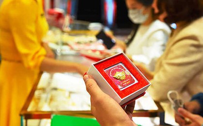 Mua bao nhiêu vàng ngày vía Thần Tài là đủ? Nếu muốn mua nhiều thì nên mua vàng gì?