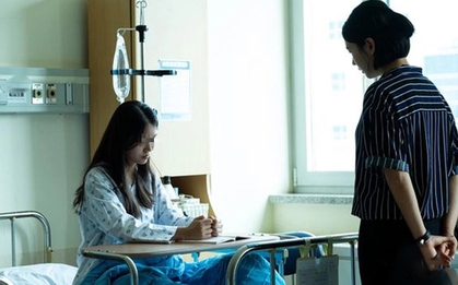 Cô gái 20 tuổi ngỡ ngàng phát hiện ung thư cổ tử cung vì kiểu dùng giấy vệ sinh phụ nữ trẻ thường mắc