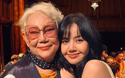 Lisa (BLACKPINK) lộ diện sau khi lên chức CEO, một động thái chứng minh ngày càng khăng khít với bạn trai
