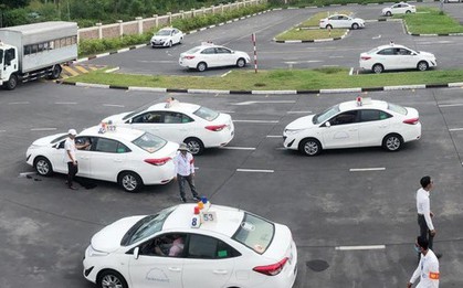 Hà Nội yêu cầu giữ ổn định phí đào tạo, sát hạch lái xe ô tô