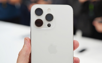 Làm gì khi Camera iPhone cứ luôn bị nhấp nháy khi bạn cần chụp ảnh?