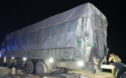 Tạm giam 2 tài xế gây tai nạn nghiêm trọng trên cao tốc Cam Lộ - La Sơn