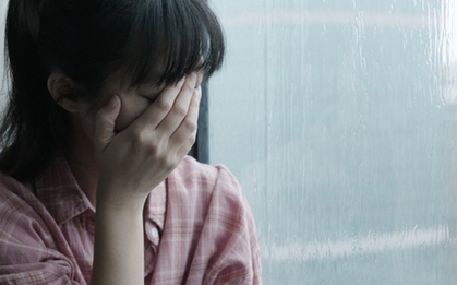 Chú thím ép tôi chia tay mối tình đầu để cưới người đàn ông lạ: 10 năm sau tôi òa khóc khi biết sự thật