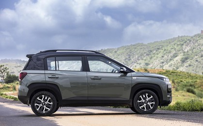 "Hyundai Grand i10 phiên bản SUV" cực đắt hàng nhờ thiết kế đẹp, giá bán siêu rẻ chỉ 172 triệu đồng