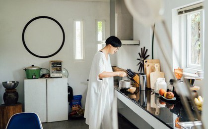 Cách các bà nội trợ Nhật biến căn bếp không khác gì cửa hàng tạp hóa, đẹp đến bất ngờ