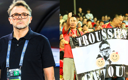 Clip: Khán giả sân Mỹ Đình hô to "Troussier out"