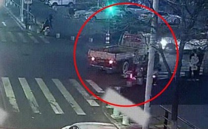 6 tháng bị tông xe hơn 70 lần, người đàn ông bị cảnh sát ''tóm gáy''