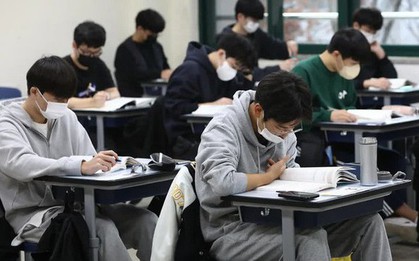 Kỳ thi khốc liệt nhất của Hàn Quốc: Sĩ tử chỉ ngủ 4 tiếng/ngày, uống thuốc trầm cảm để giảm áp lực ôn thi